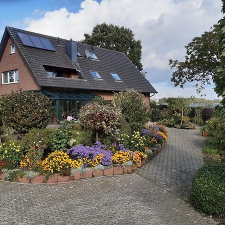 Ferienwohnung Van Den Berg Rees Exterior foto